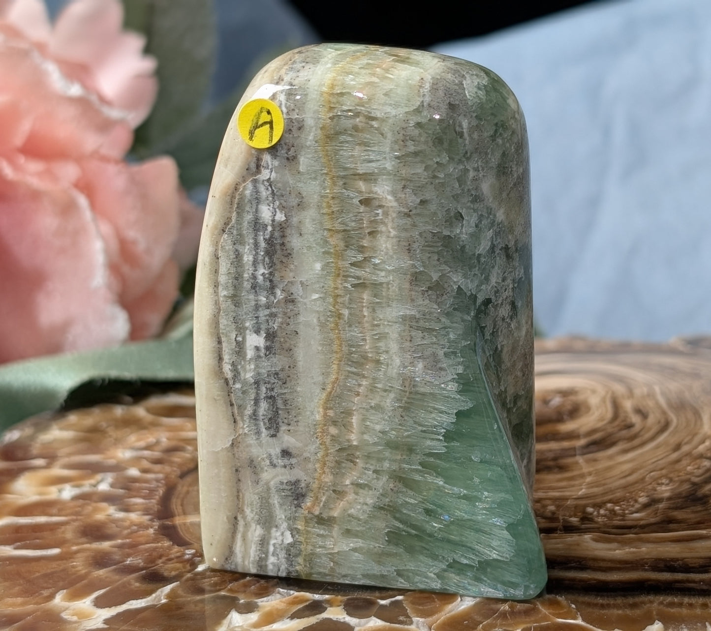 Kiwi Calcite Freeform