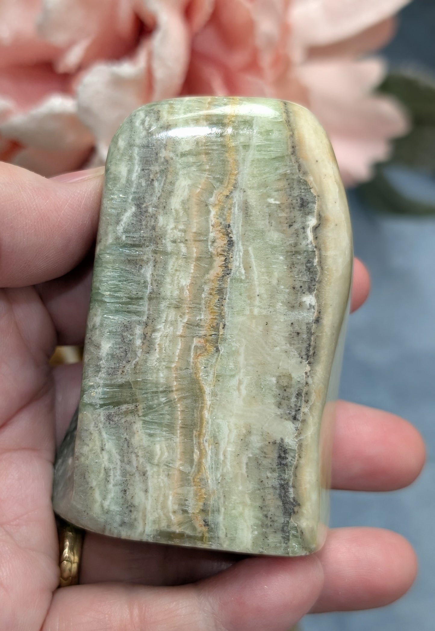 Kiwi Calcite Freeform