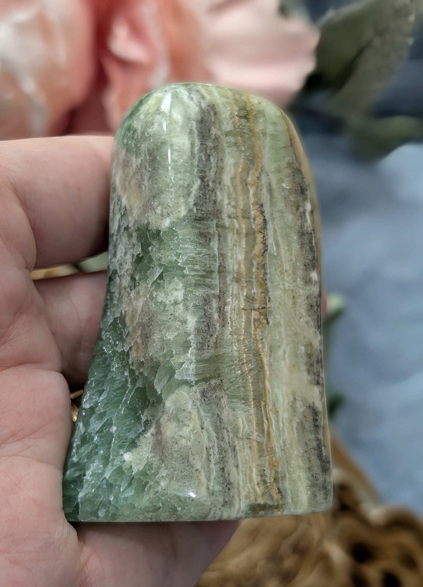 Kiwi Calcite Freeform