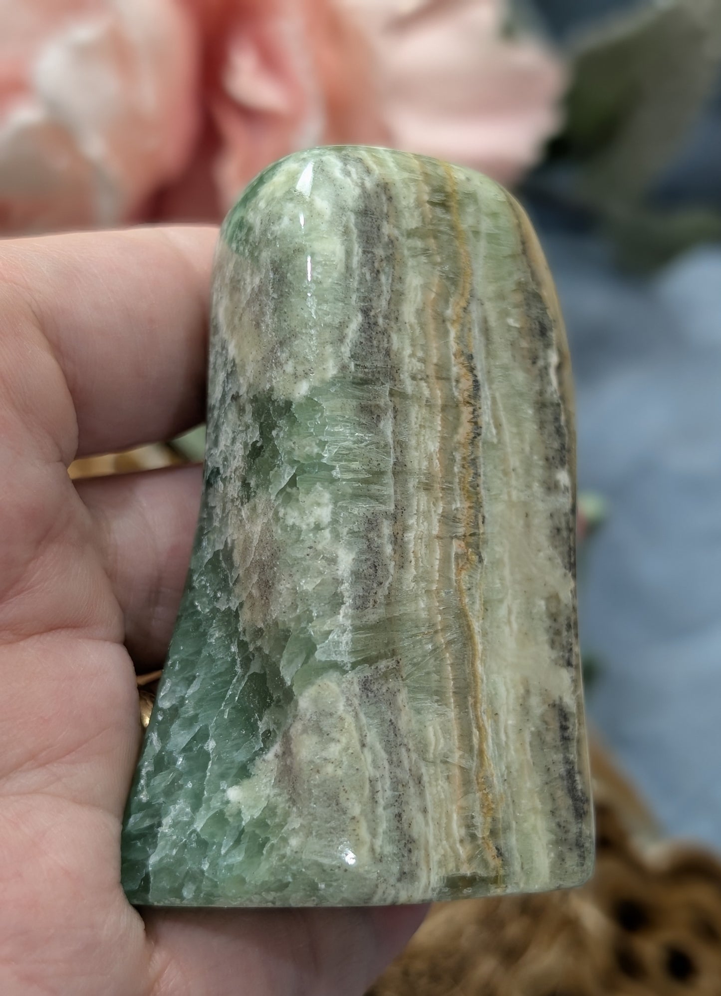 Kiwi Calcite Freeform