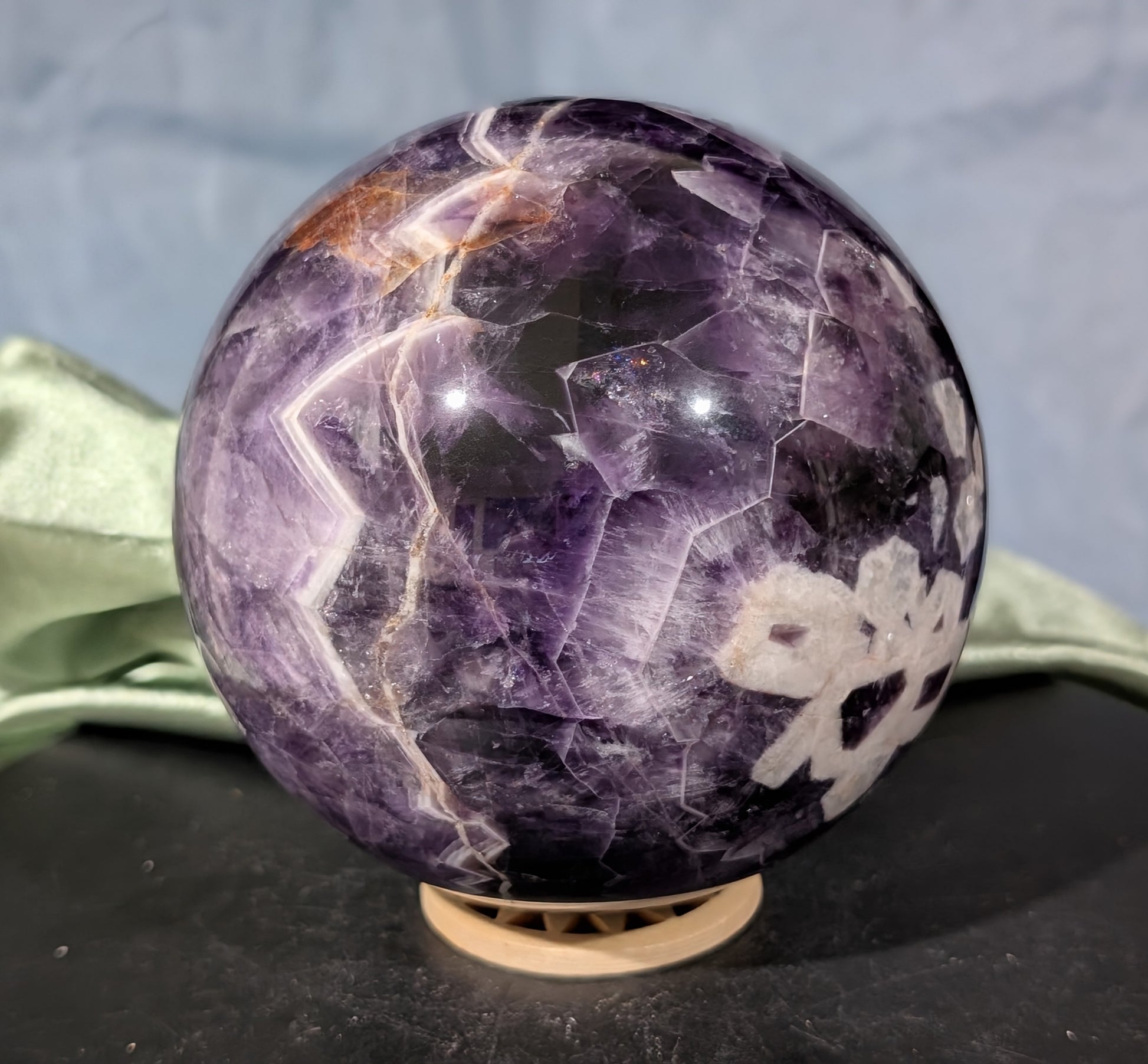 Large Dream Amethyst Sphere 1E