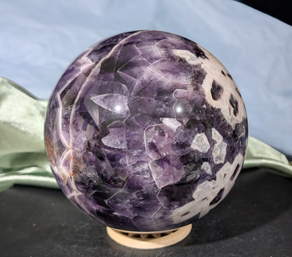 Large Dream Amethyst Sphere 1H