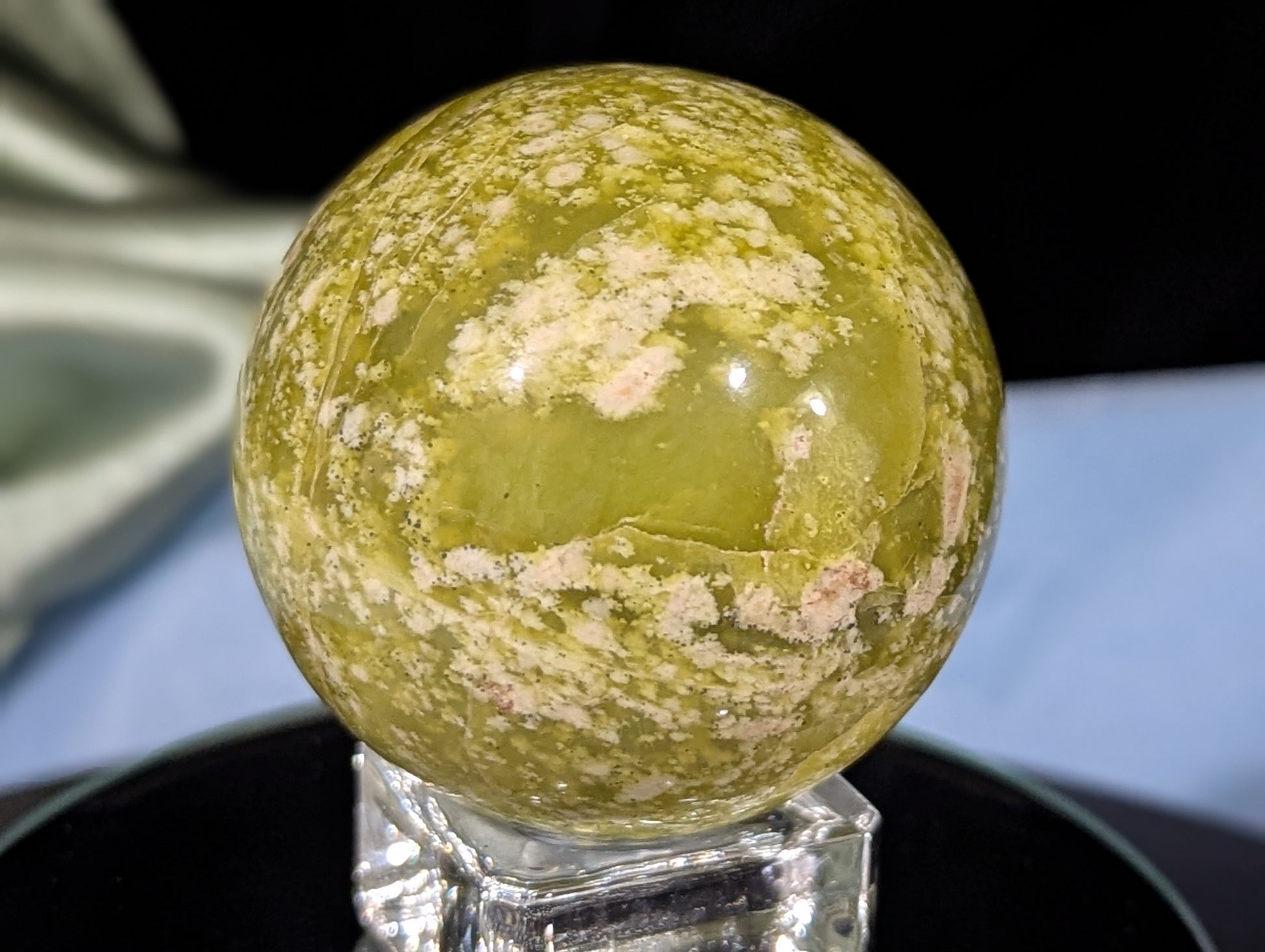 Lizardite Sphere