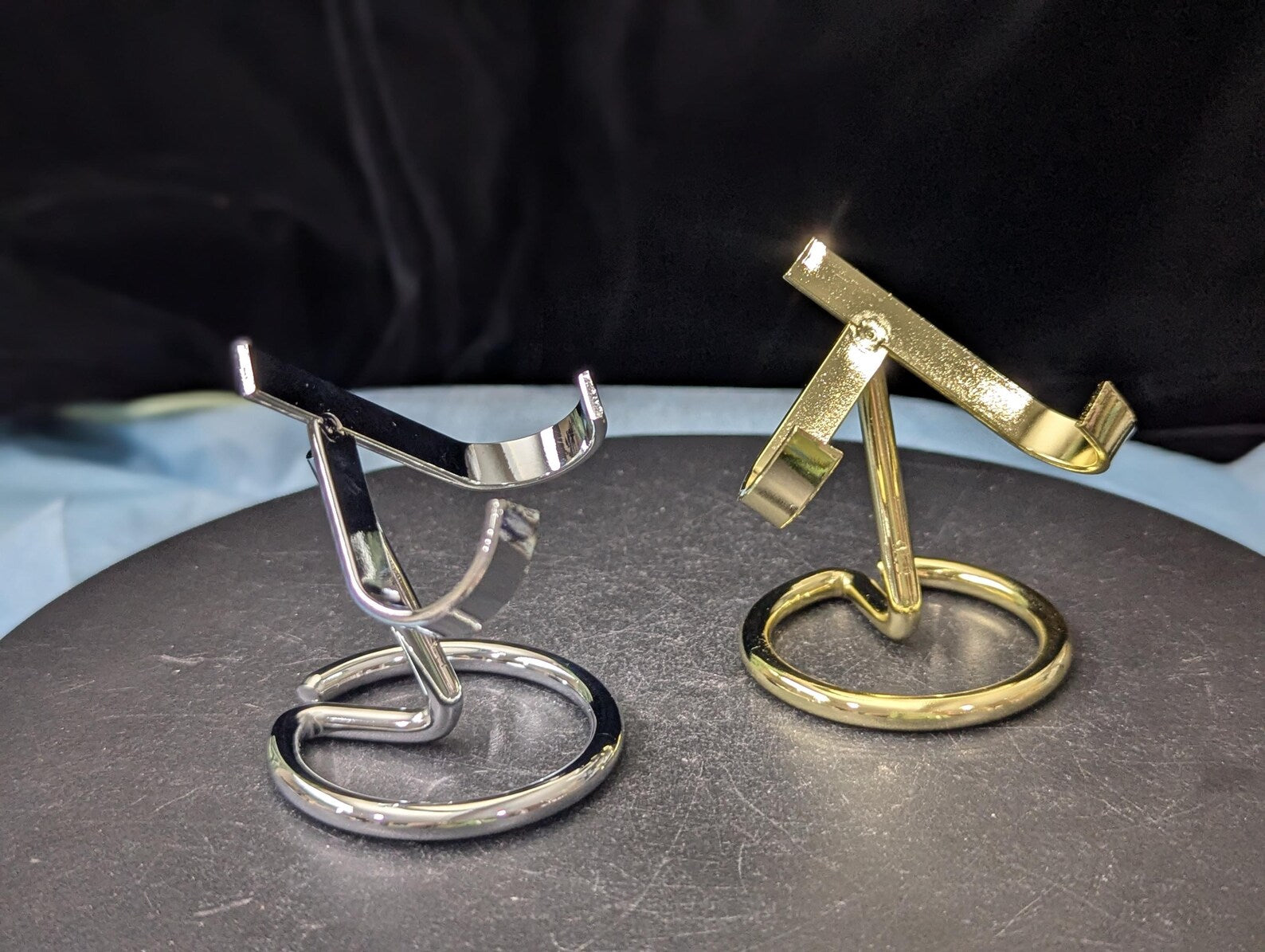 Metal Display Stands for Crystal Hearts