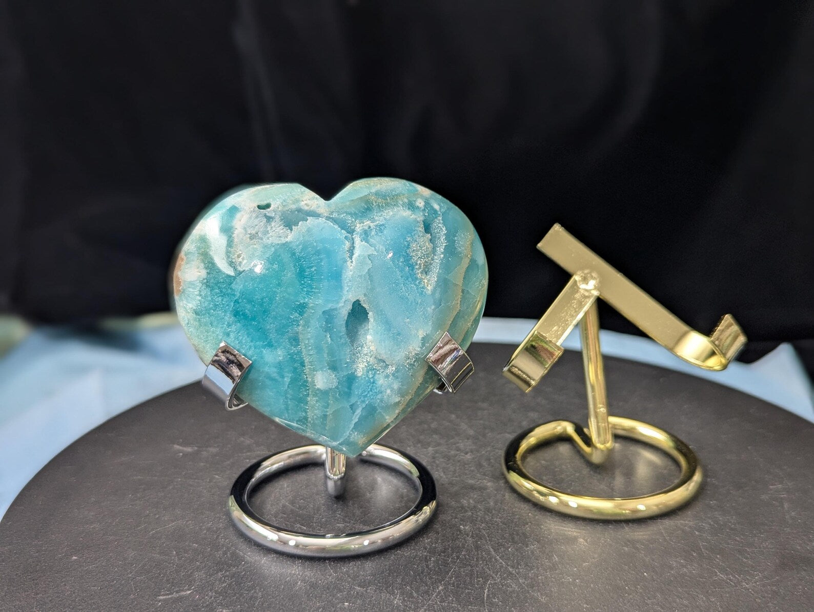Metal Display Stands for Crystal Hearts