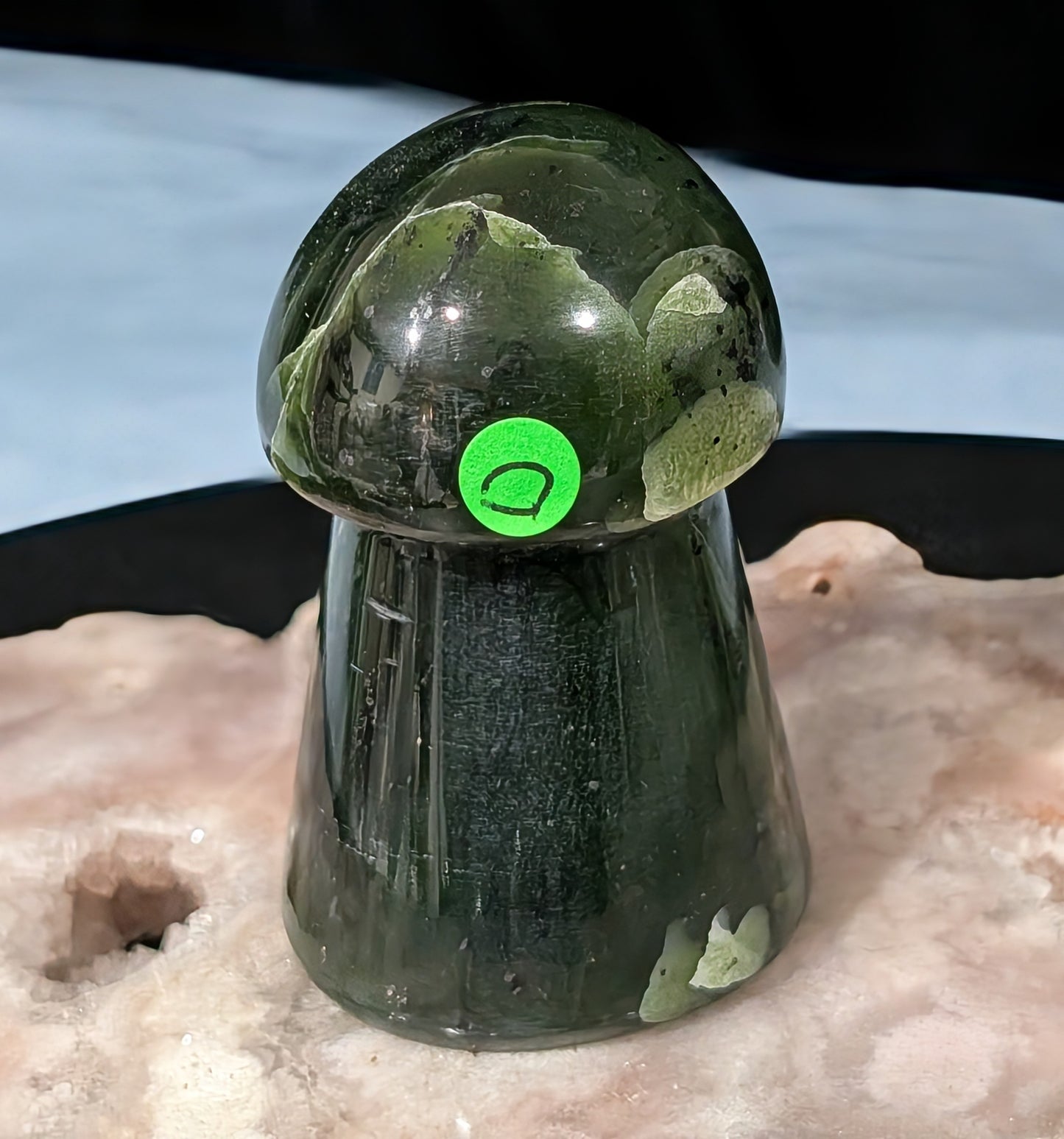 Nephrite Jade Mushroom D