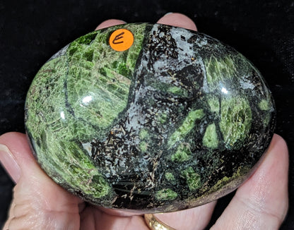 Diopside Hearts and Palms with Pyrite and Calcite Inclusions