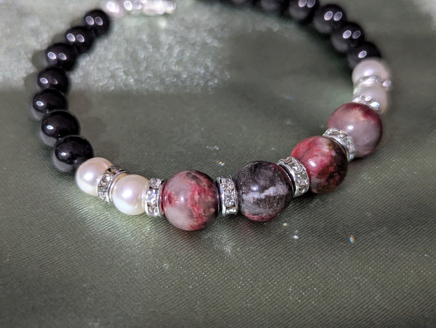 Thulite Bracelet with Black Tourmaline and Pearls