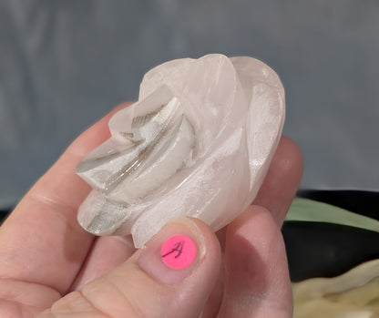 UV Reactive Smoky Pink Mangano Calcite Roses