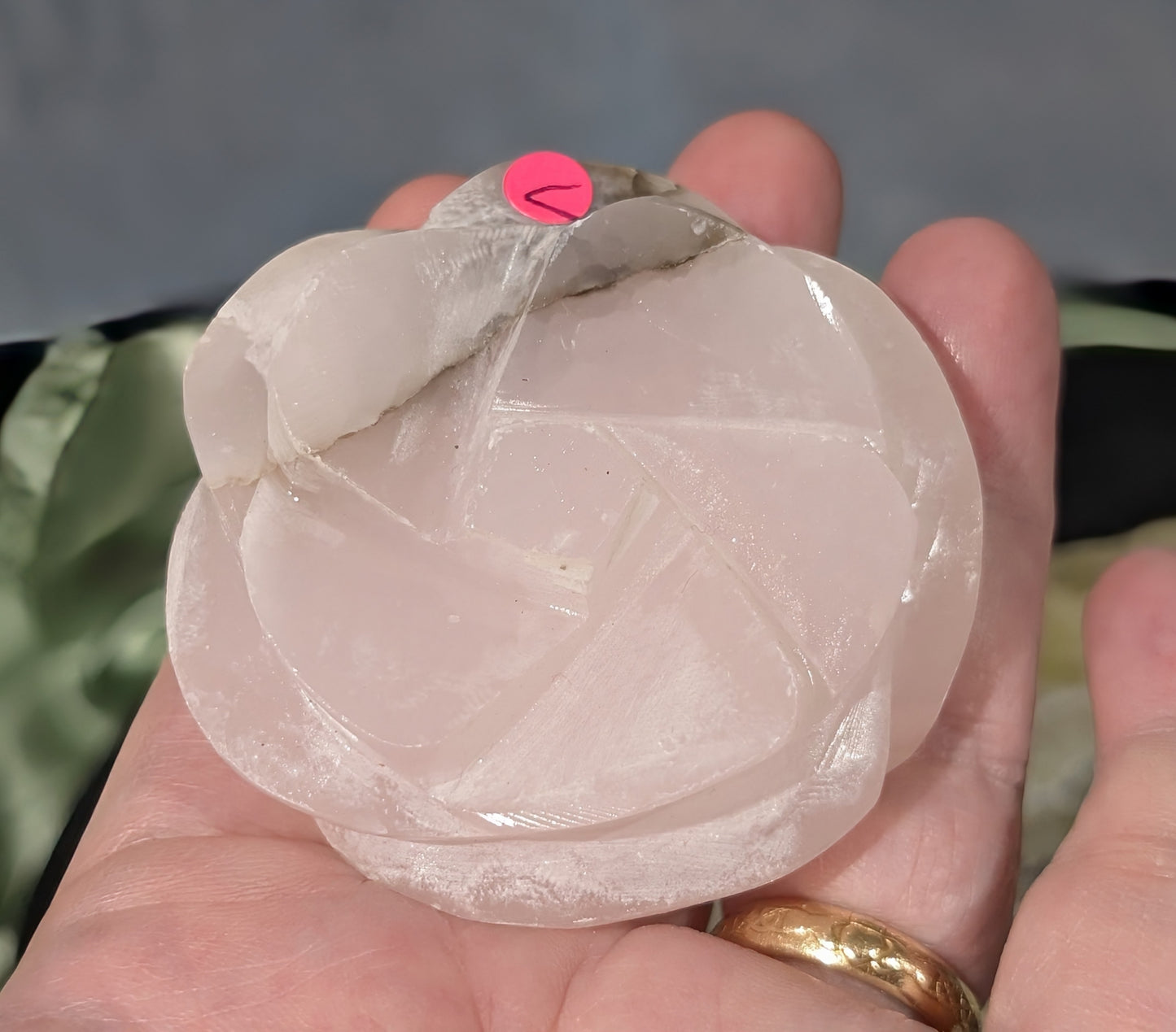 UV Reactive Smoky Pink Mangano Calcite Roses