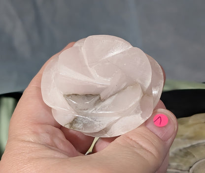 UV Reactive Smoky Pink Mangano Calcite Roses
