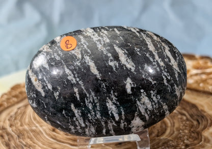 Pakistani Zebra Jasper Palm Stone