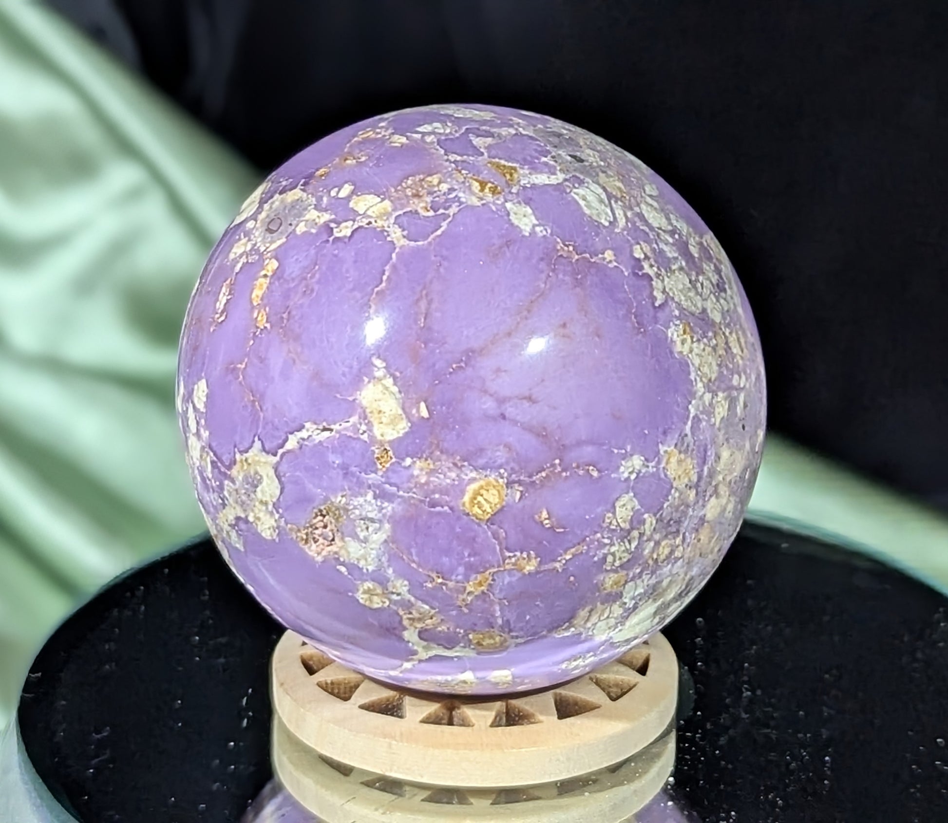 Phosphosiderite Sphere
