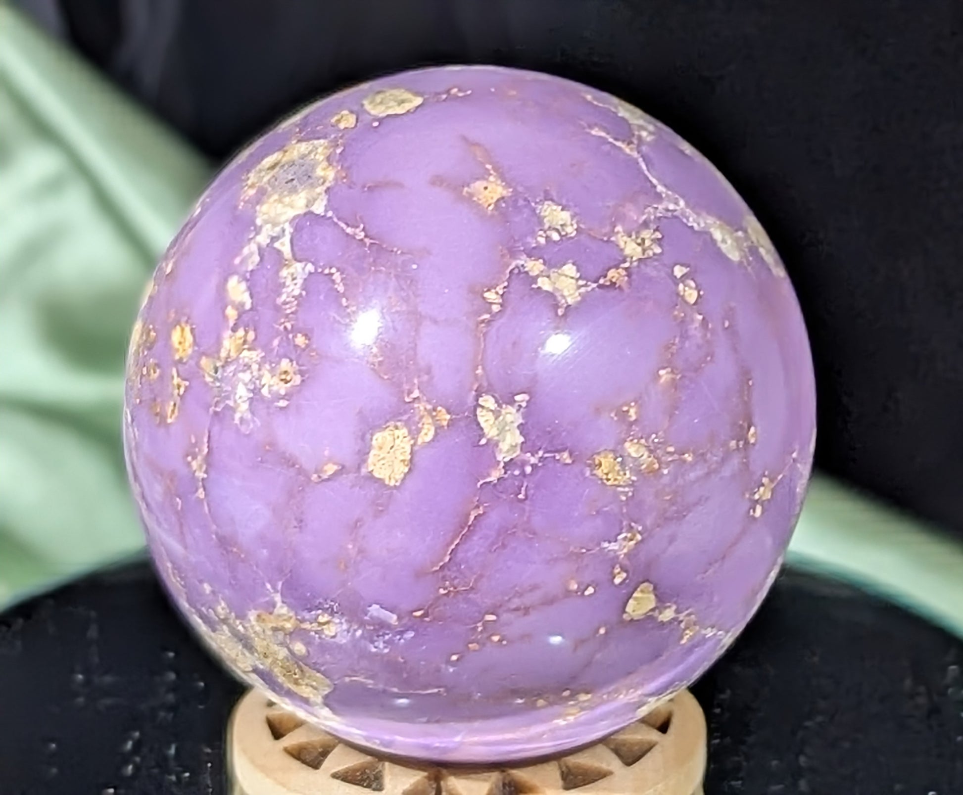 Phosphosiderite Sphere