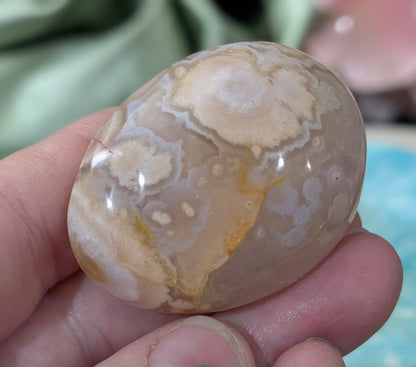 Pink Flower Agate Palm Stone