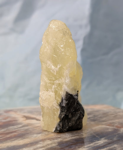 Raw Brucite Freeform