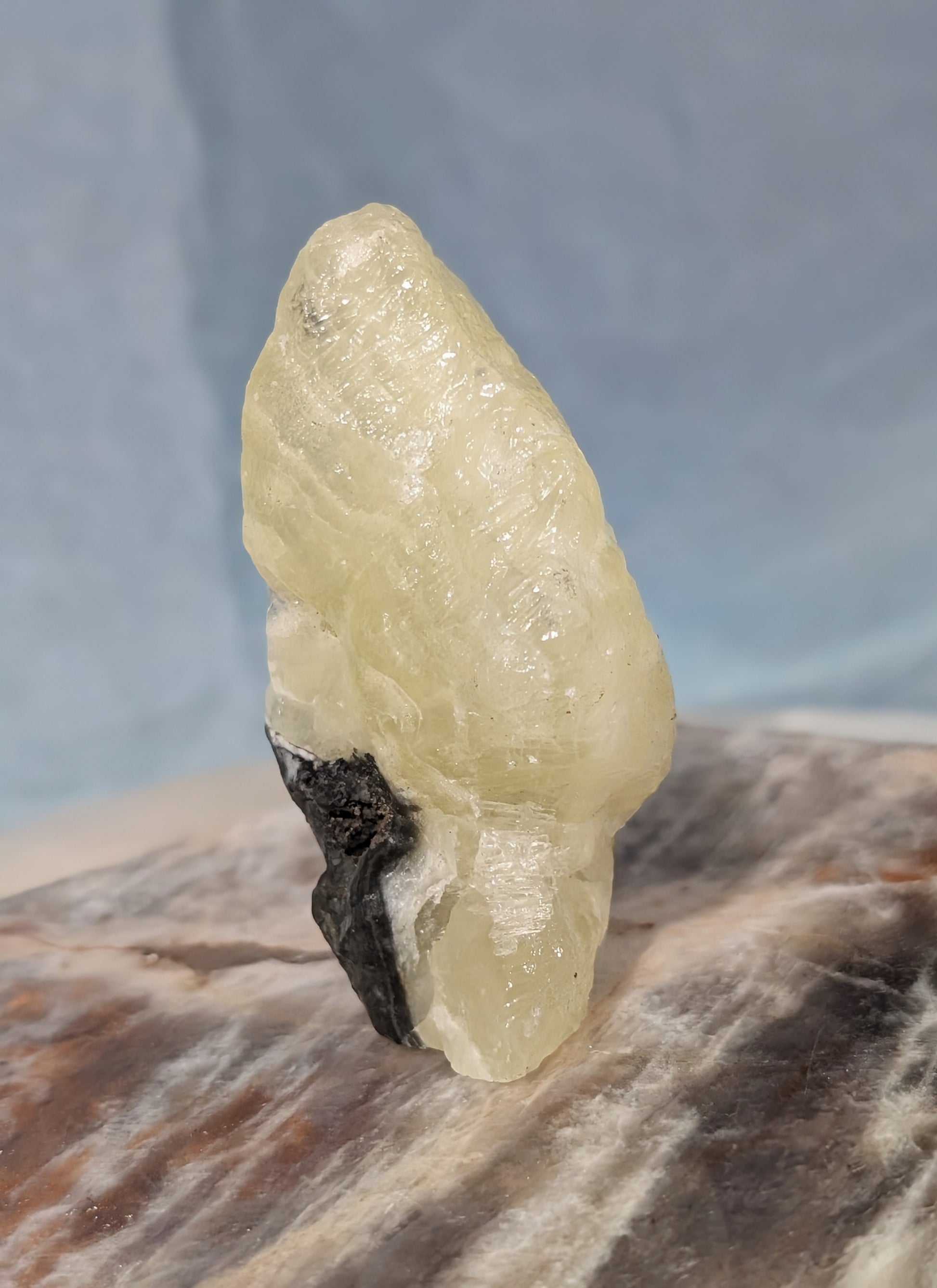 Raw Brucite Freeform