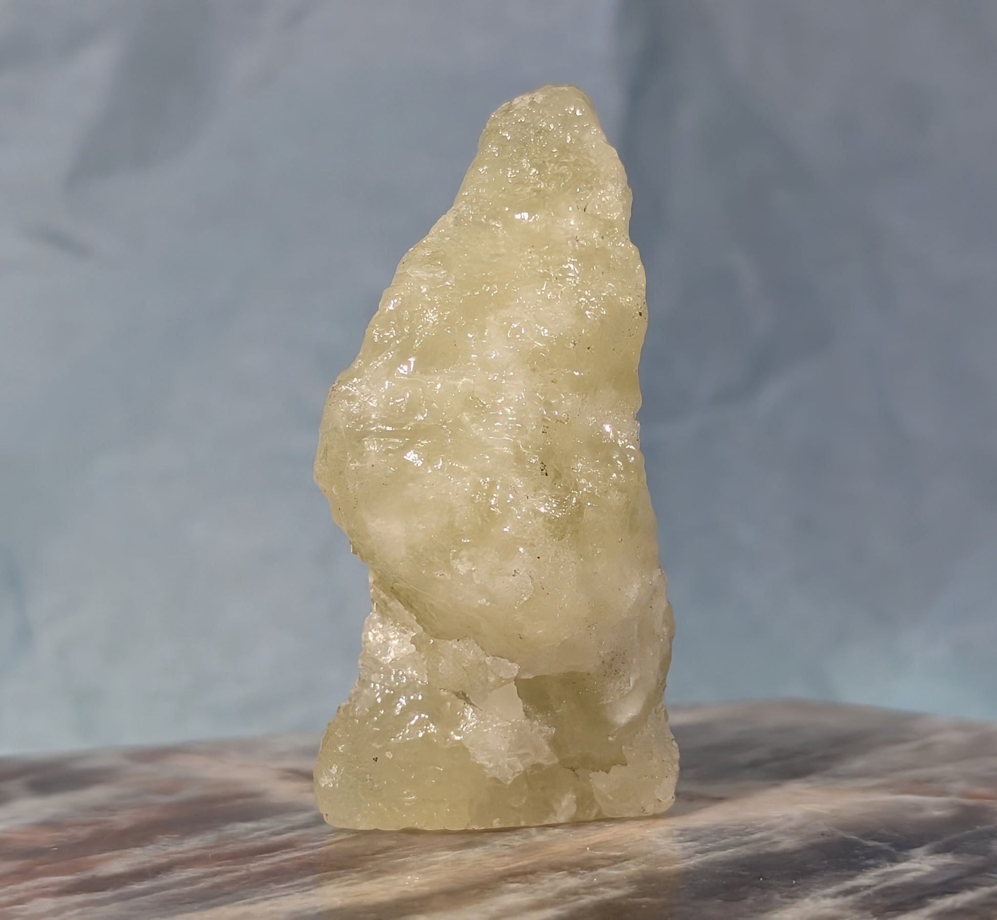 Raw Brucite Freeform