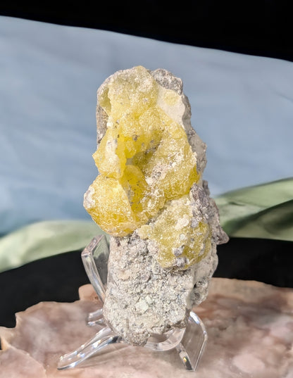 Raw Brucite Specimen