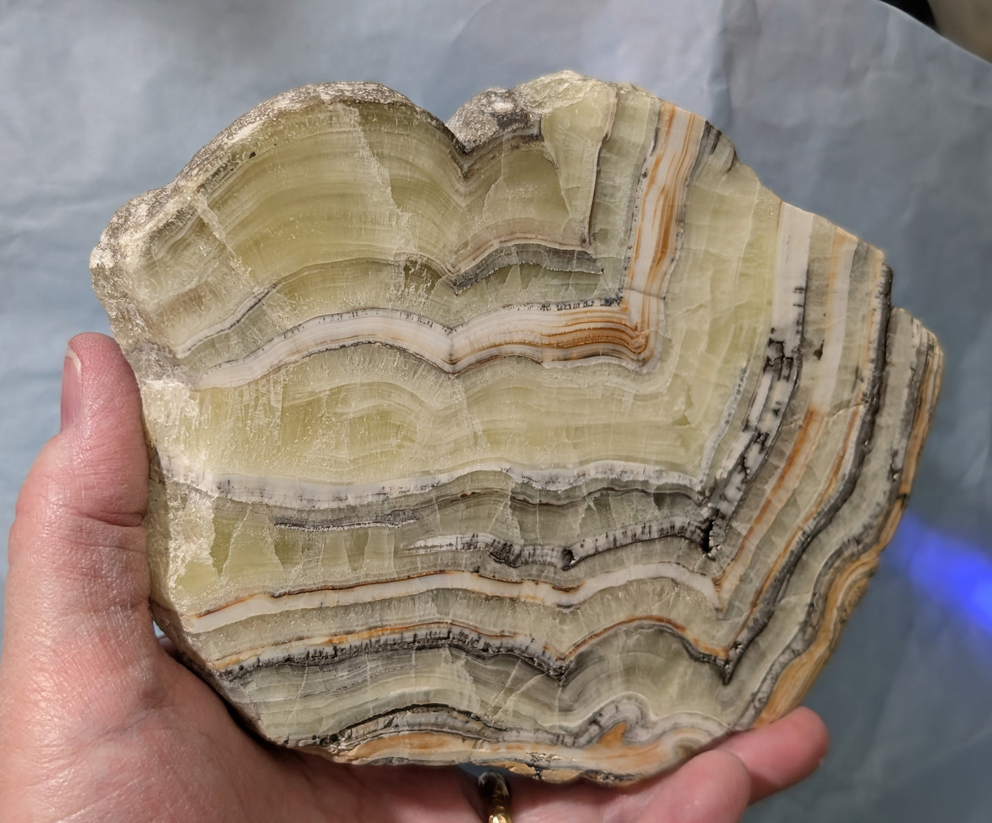 Raw Edged Brucite Slab