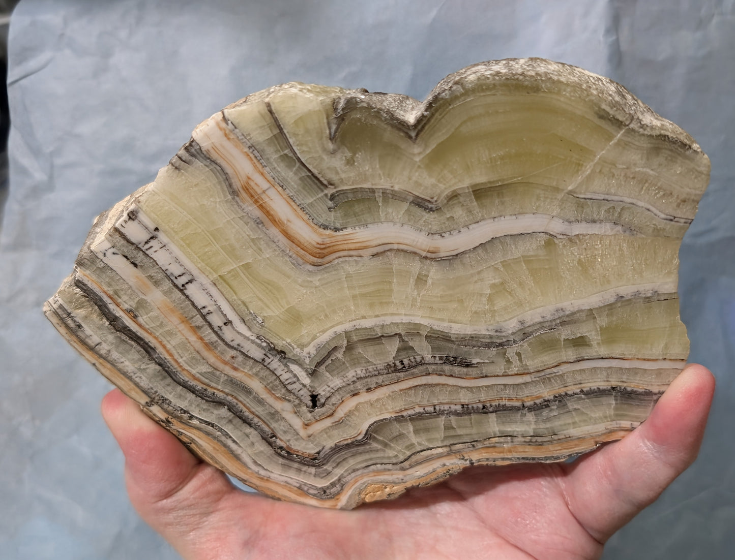 Raw Edged Brucite Slab
