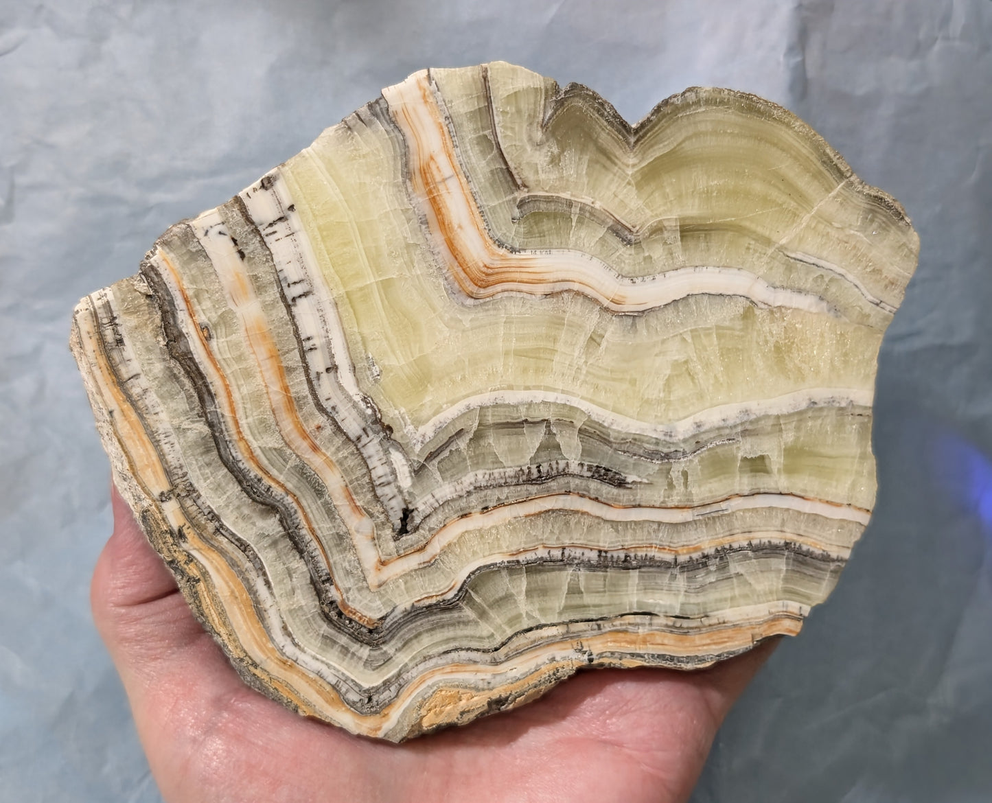 Raw Edged Brucite Slab