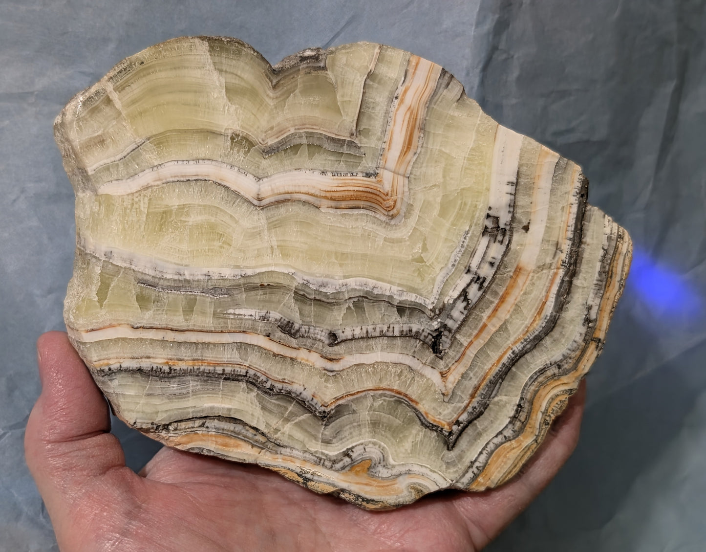 Raw Edged Brucite Slab