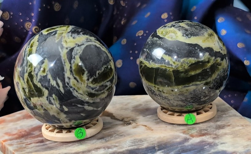 Amazing Green Serpentine Spheres