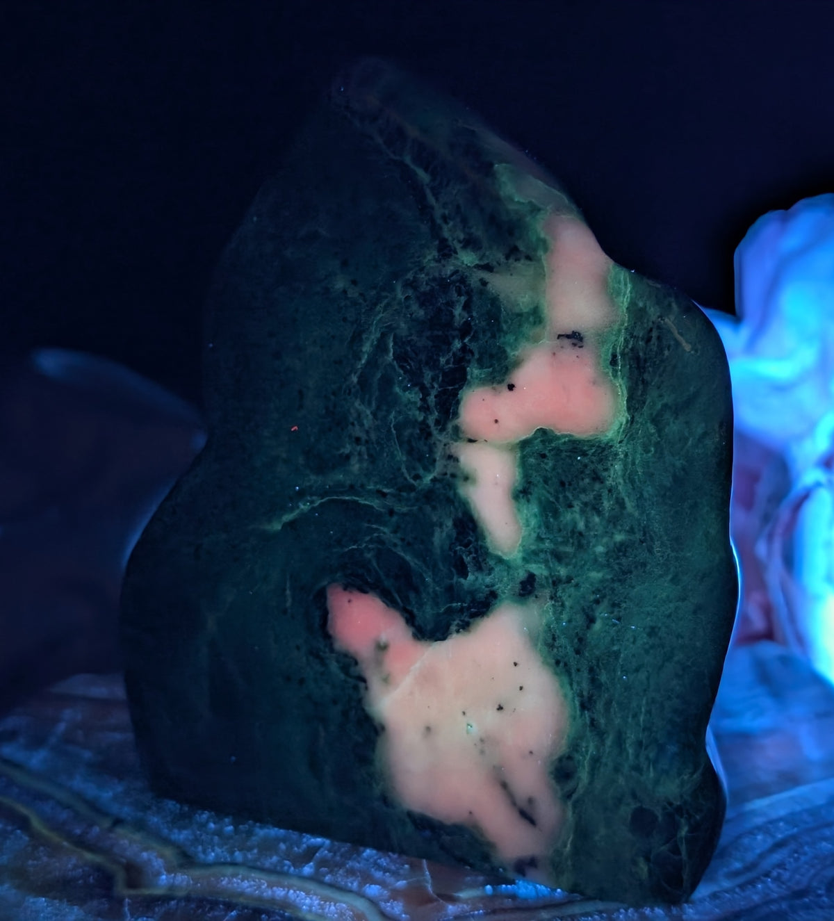Serpentine and UV Reactive Calcite Freeform