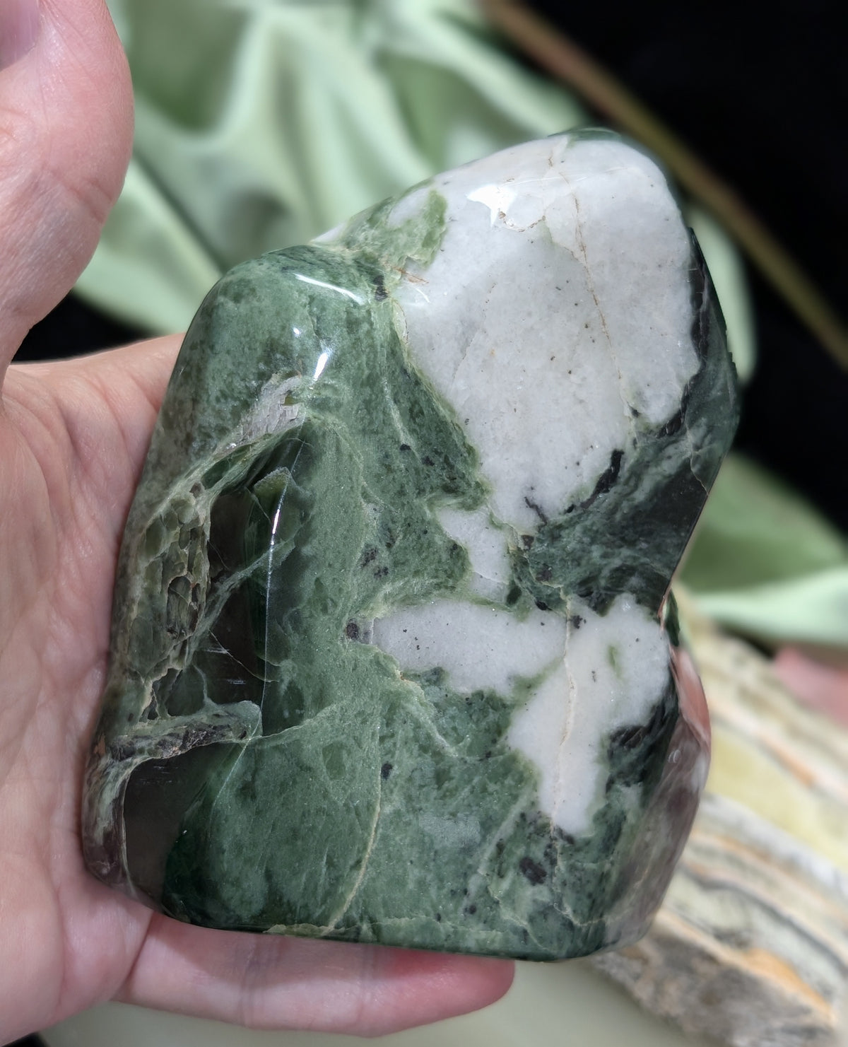 Serpentine and UV Reactive Calcite Freeform