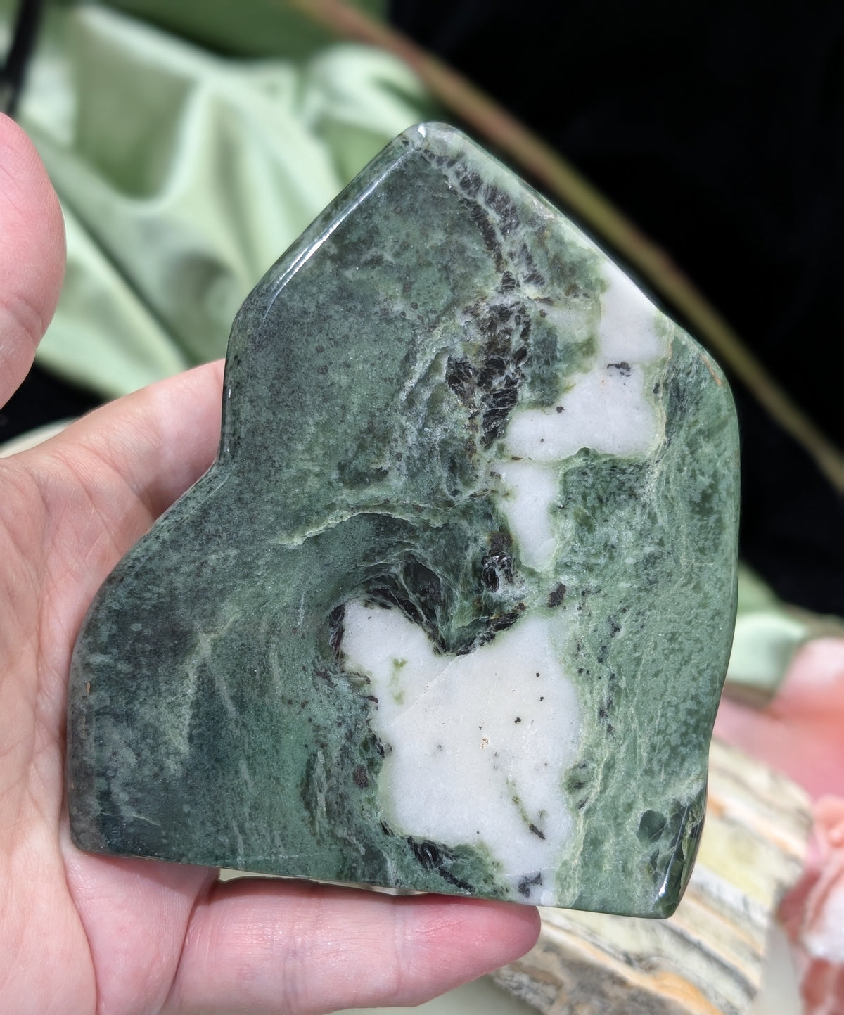 Serpentine and UV Reactive Calcite Freeform