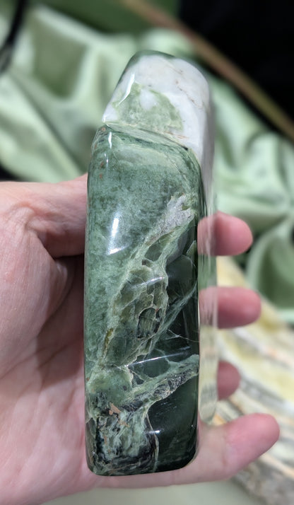 Serpentine and UV Reactive Calcite Freeform