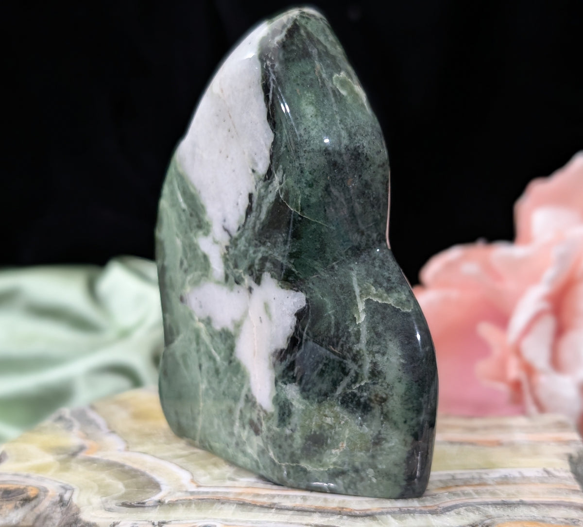 Serpentine and UV Reactive Calcite Freeform