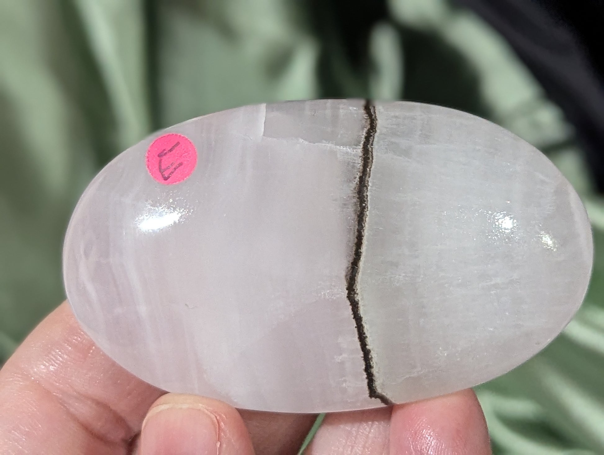 Smoky Mangano Palm Stone