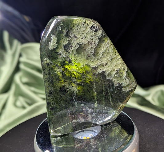 Translucent Serpentine Freeform