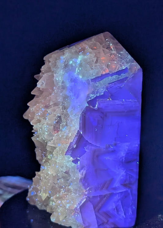 UV Reactive Calcite and Cubic Fluorite Tower