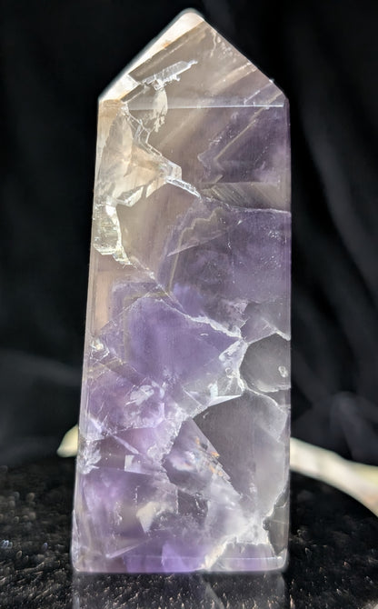 UV Reactive Calcite and Cubic Fluorite Tower