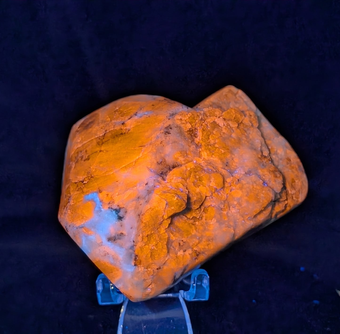 UV Reactive Sodalite Freeform