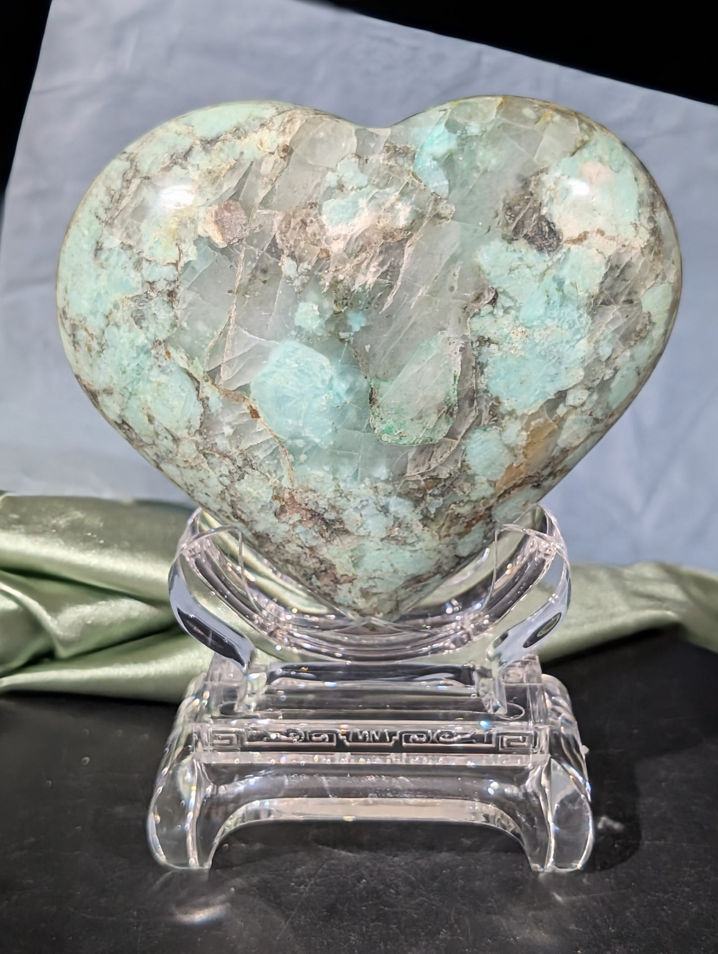 XL Turquoise in Quartz Heart 1B