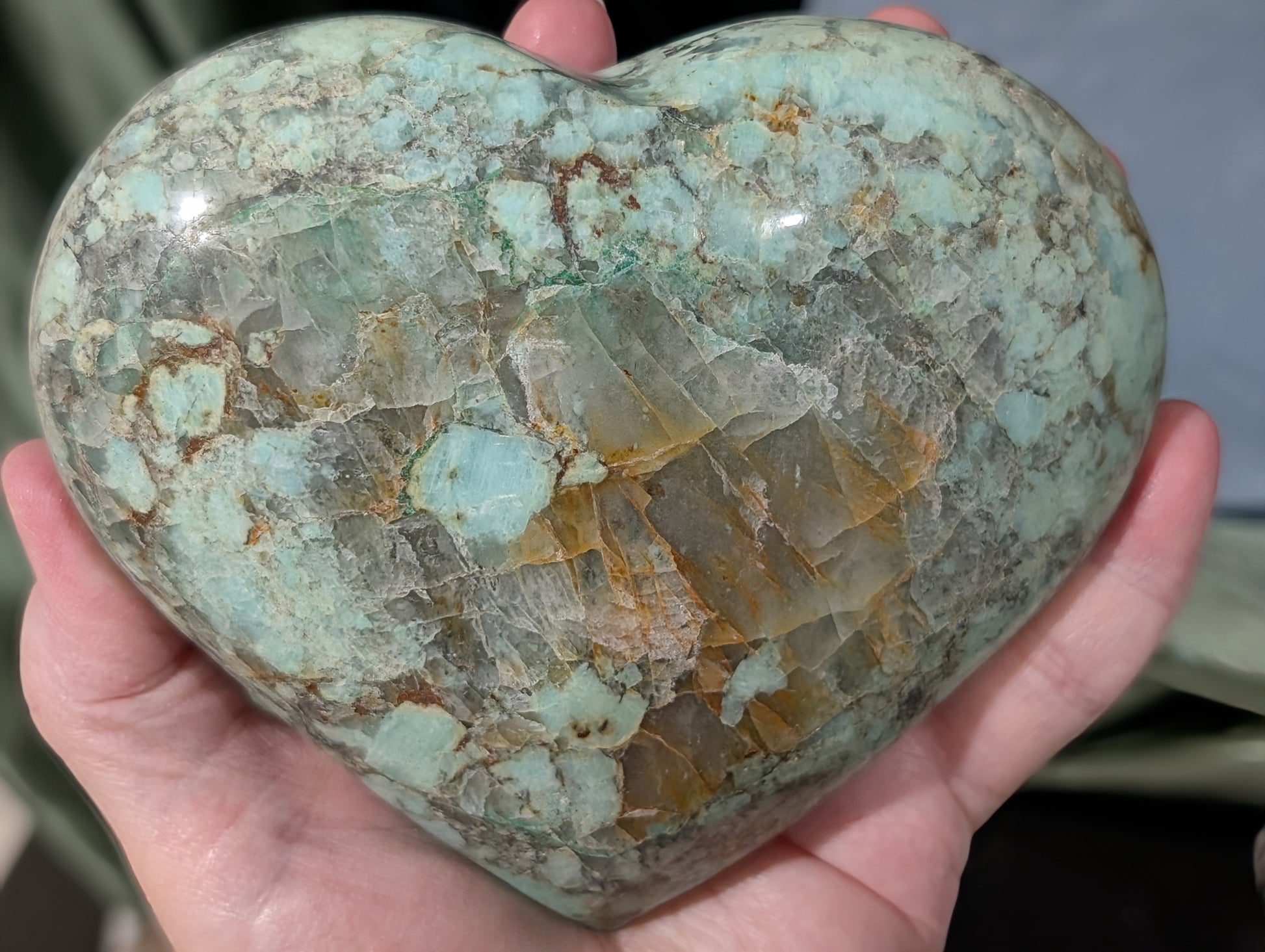 XL Turquoise in Quartz Heart 1F