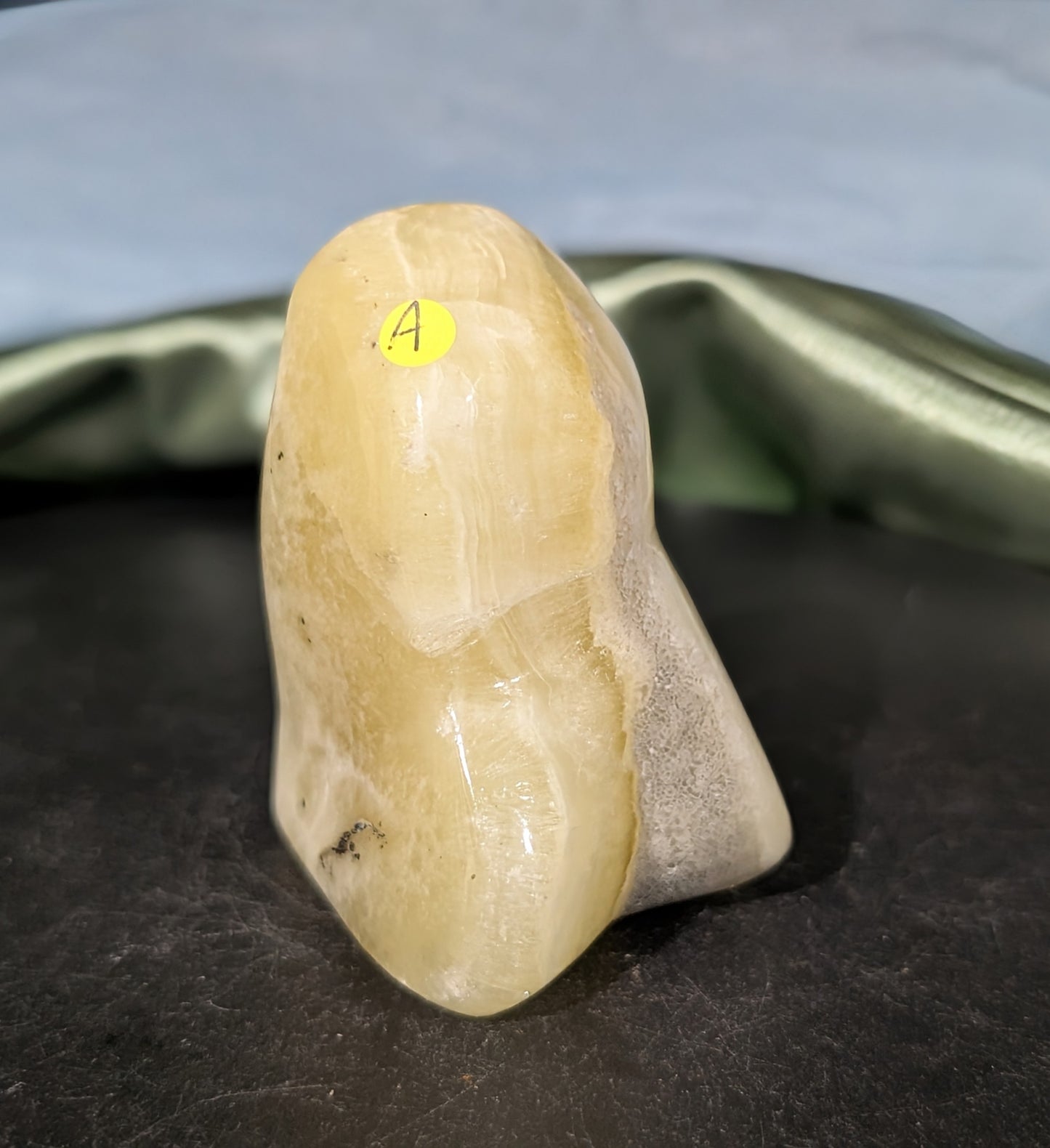 Yellow Brucite Freeform 1A1