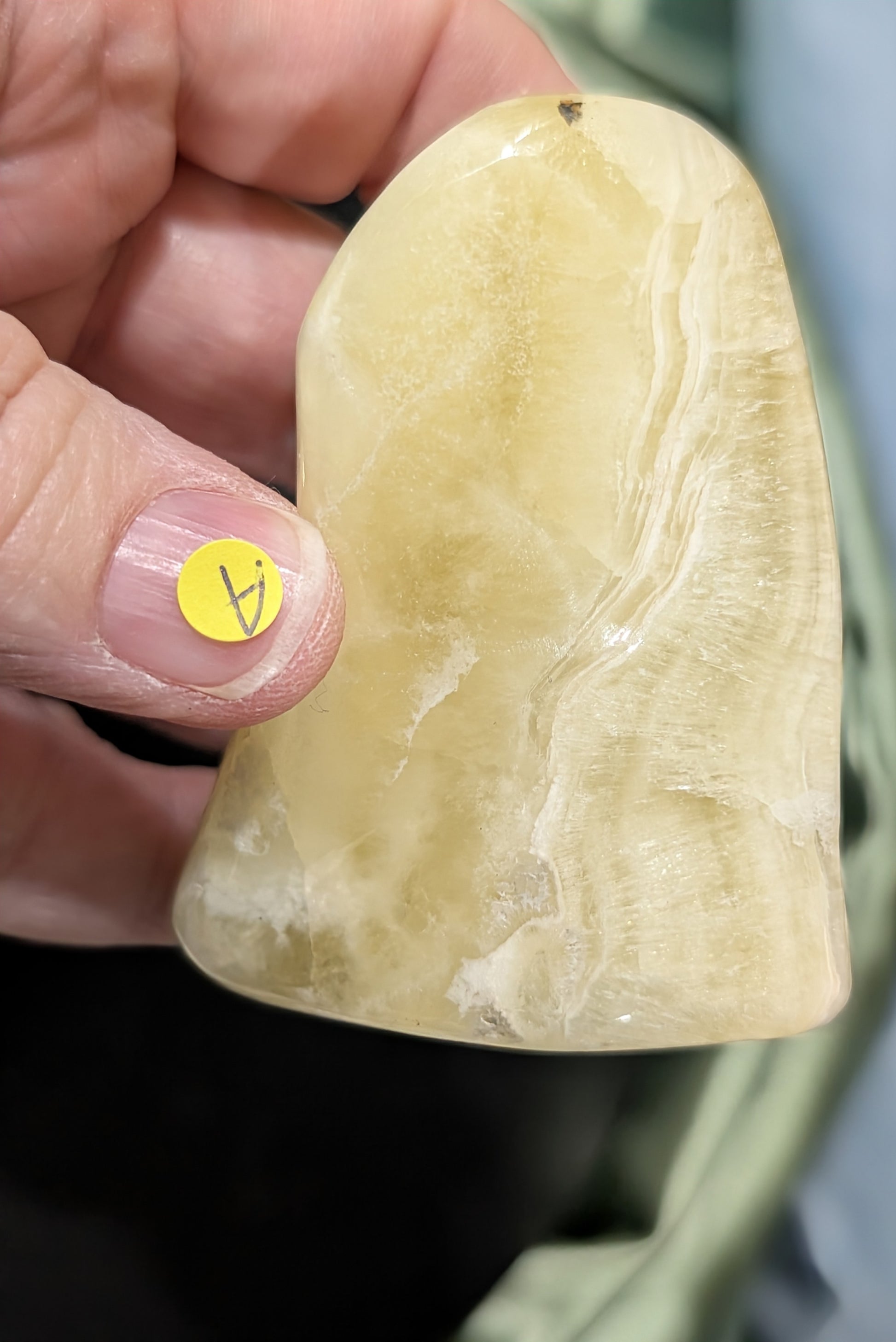 Yellow Brucite Freeform 1A2