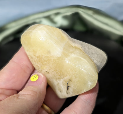 Yellow Brucite Freeform 1A3