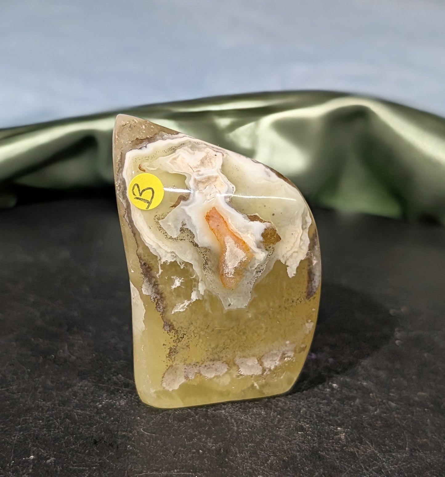 Yellow Brucite Freeform 1B1