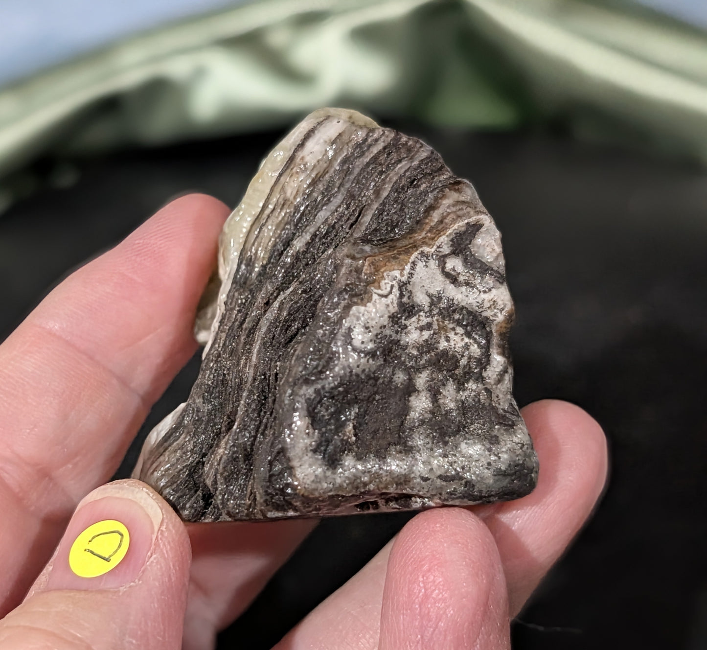 Yellow Brucite Freeform 1D5