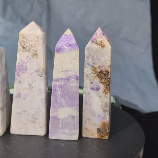 UV Reactive Hackmanite Towers