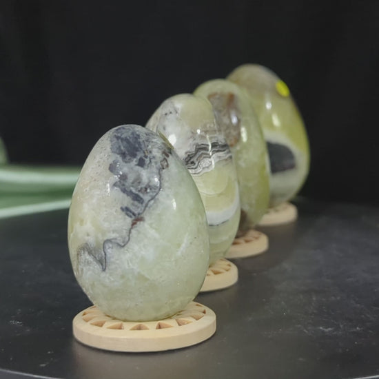 Brucite Eggs