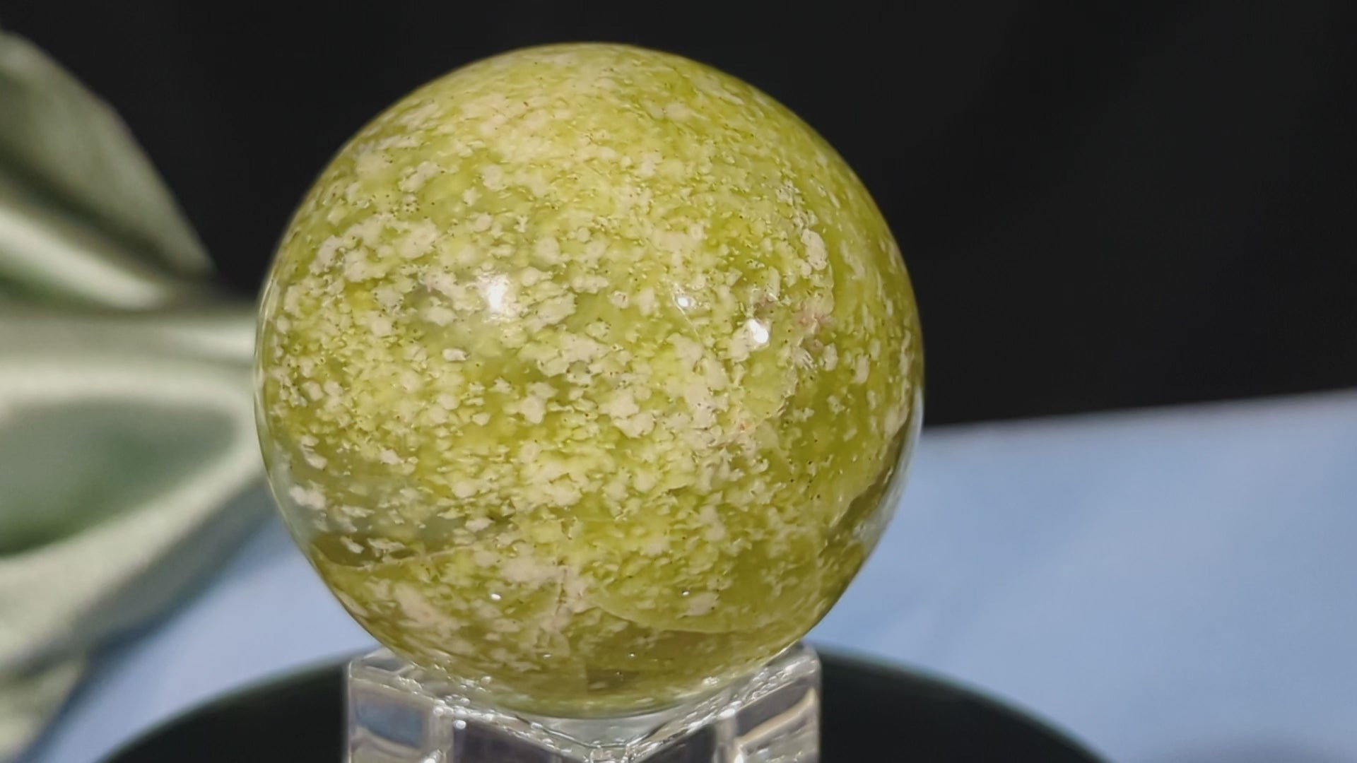 Lizardite Sphere